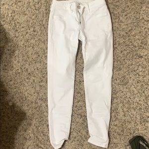 American Eagle white jeans size 6